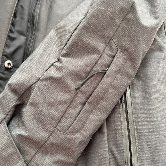 Columbia Omni tech Jacket - Picture 4 of 7